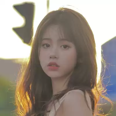 黄莉颖